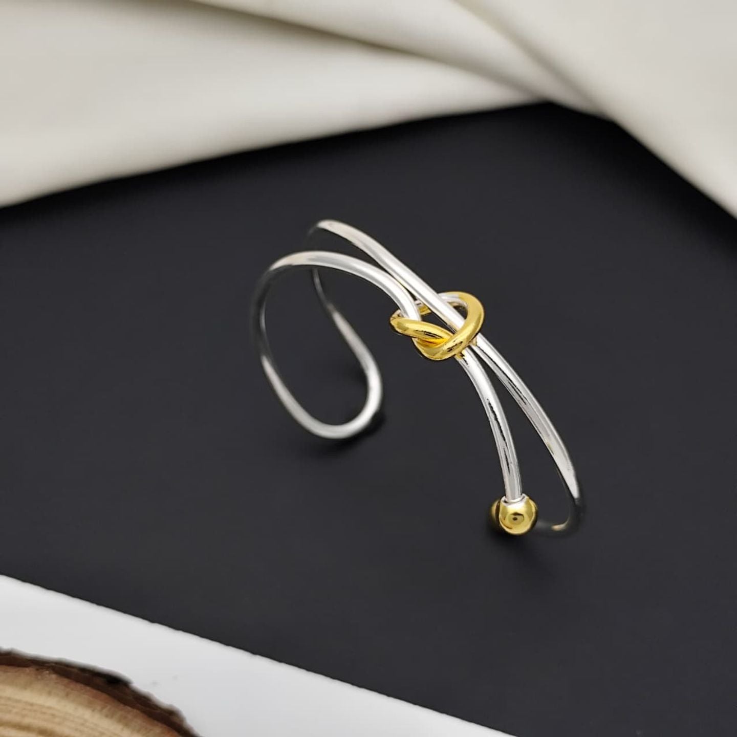 Dual-Tone Infinity Knot Kada