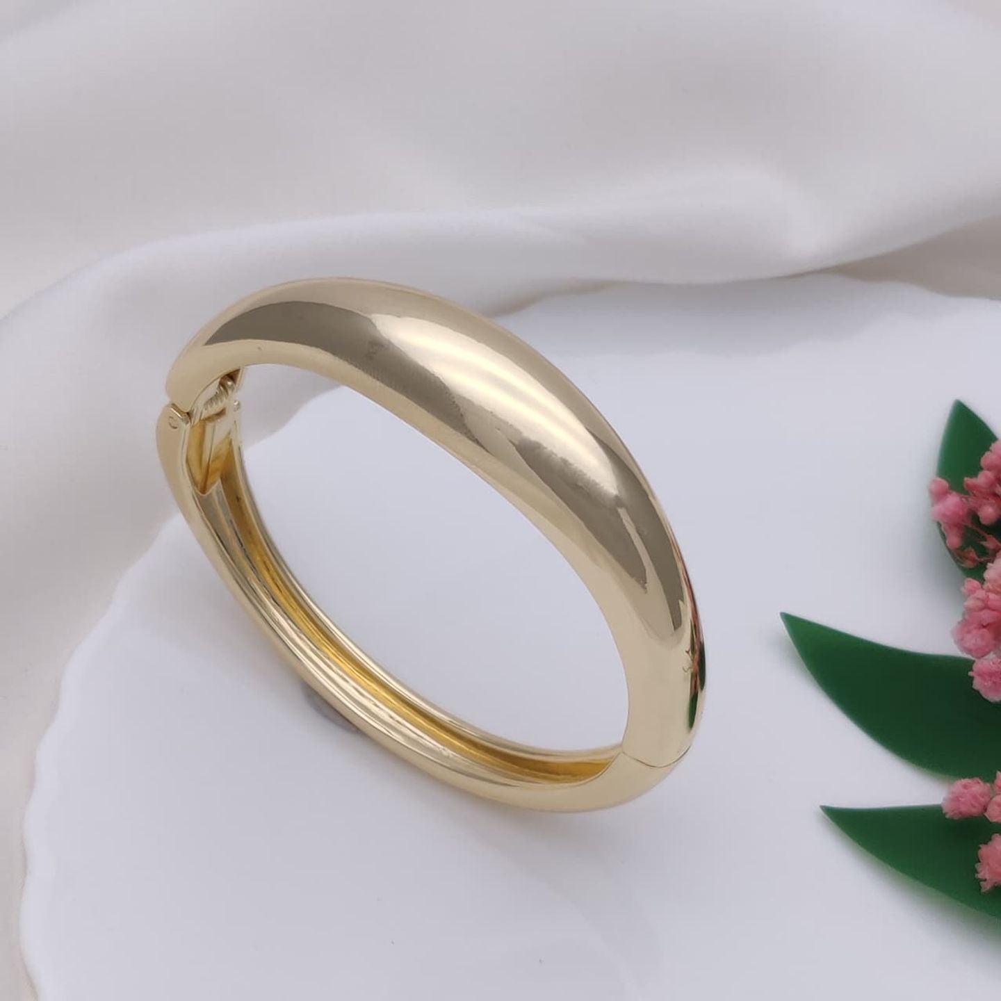 Classic Dome Gold Kada