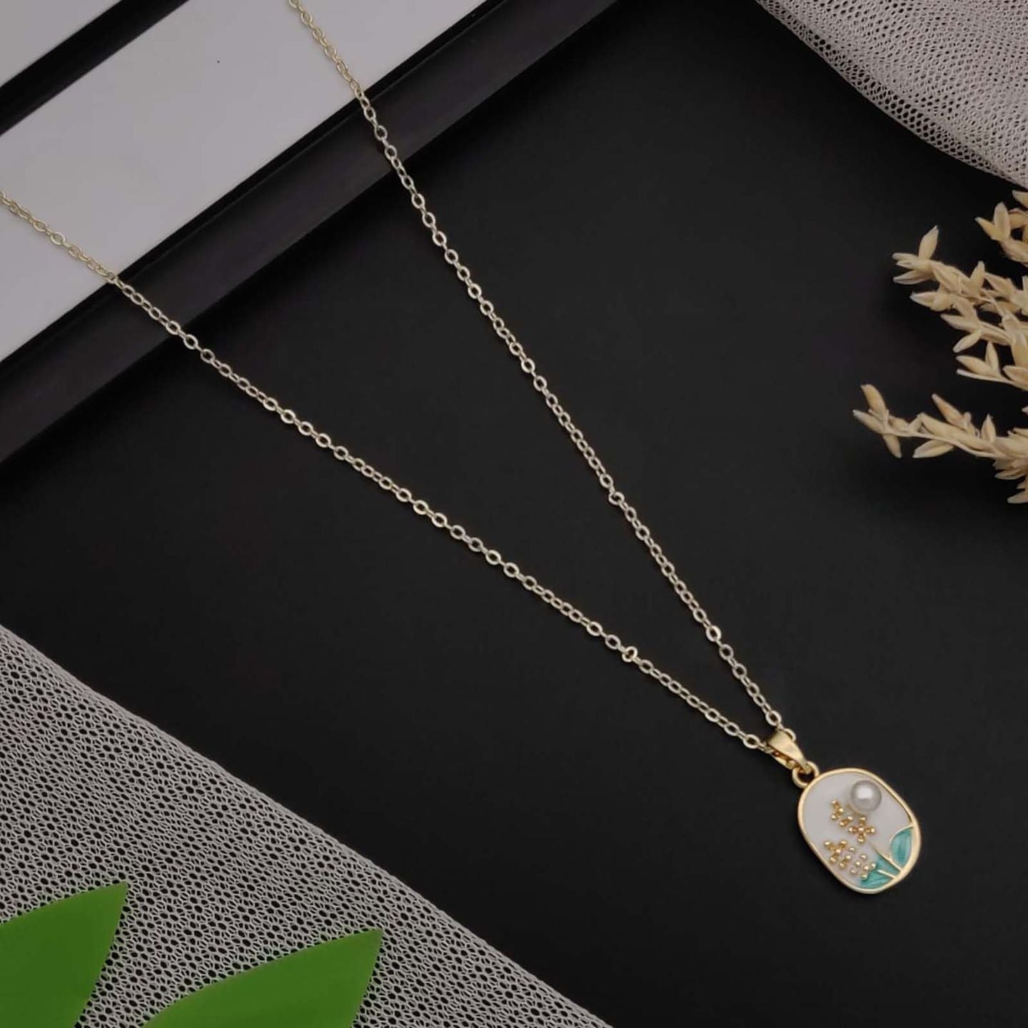 Pearl Meadow – Enamel Oval Pendant Necklace