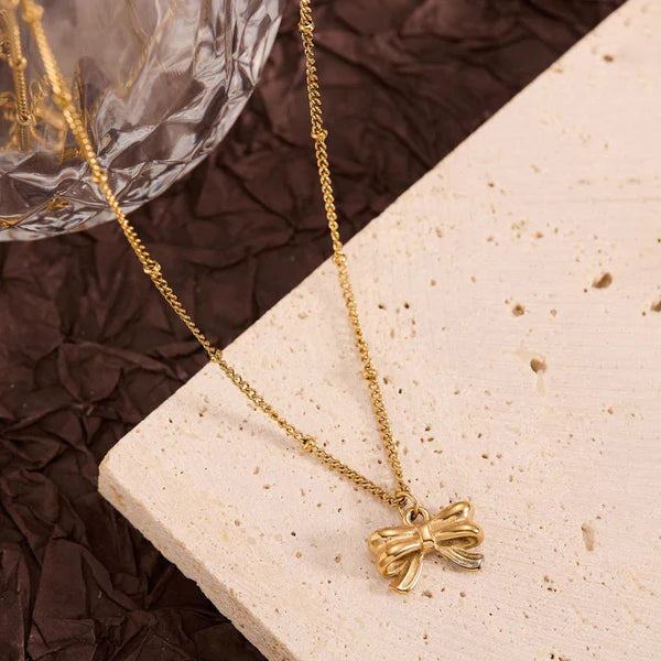 Dainty Gold Bow Pendant Necklace