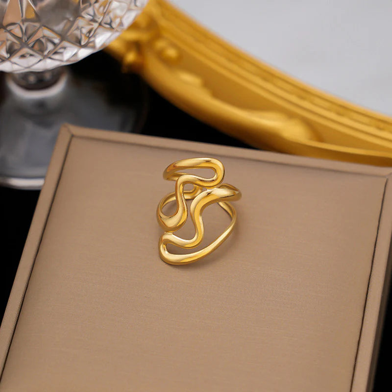 Sculpted Wave Gold Ring